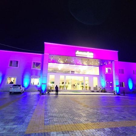 Готель Aanandam Greens Sehore Екстер'єр фото